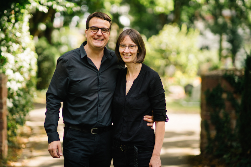 Silvia und Daniel Schütz von Schütz Bestattungen - für Sie da in Karlsdorf Neuthard